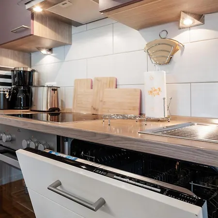 Birkenallee - Lavendel Apartment Deinste